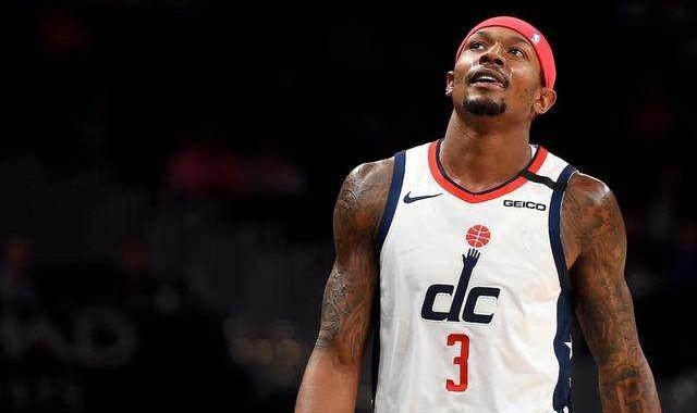 杏彩体育-自杀式表现！场均得分减少近10分 比尔怎么了？