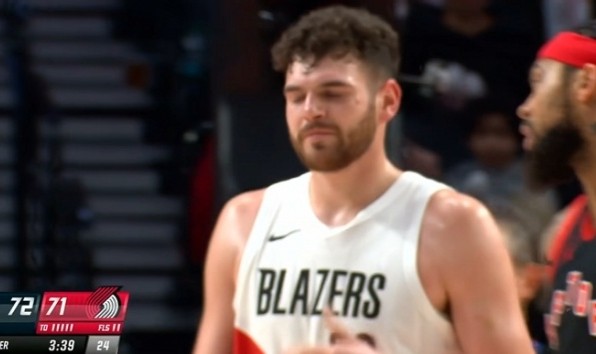 👀第三节末段 斯普利特换下克林根 但没上杨瀚森 上了小阵容